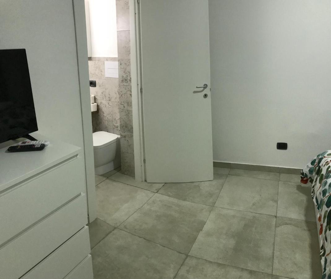 فندق Nadyle House نابولي المظهر الخارجي الصورة
