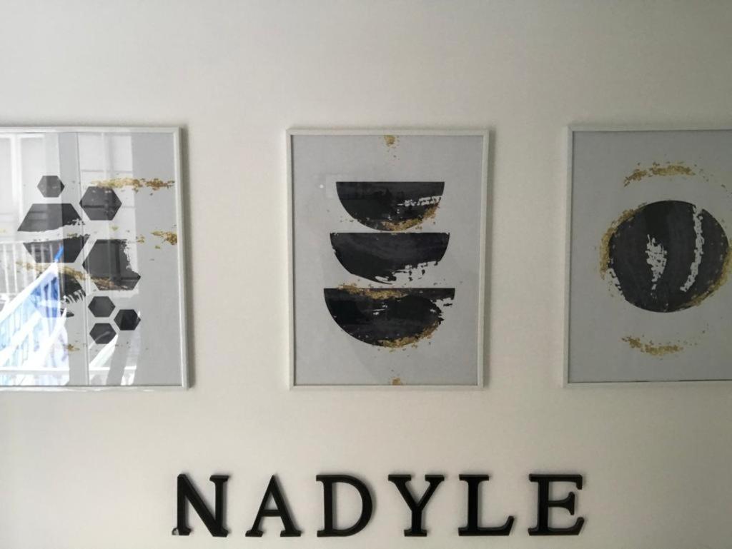 فندق Nadyle House نابولي المظهر الخارجي الصورة