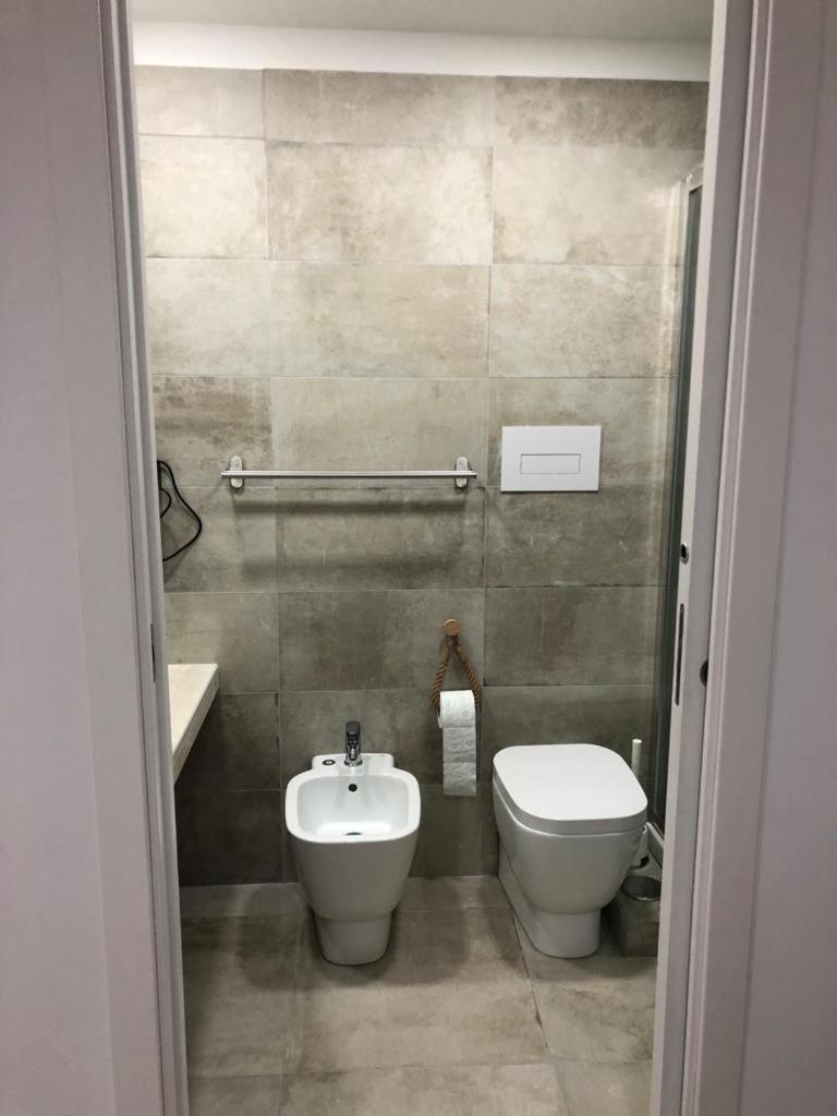 فندق Nadyle House نابولي المظهر الخارجي الصورة